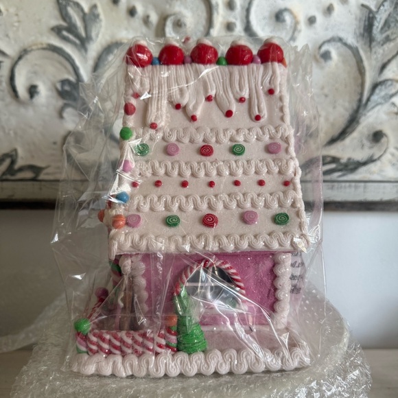Kurt Adler Lighted Pink and Green Gingerbread House Decor - Picture 3 of 5